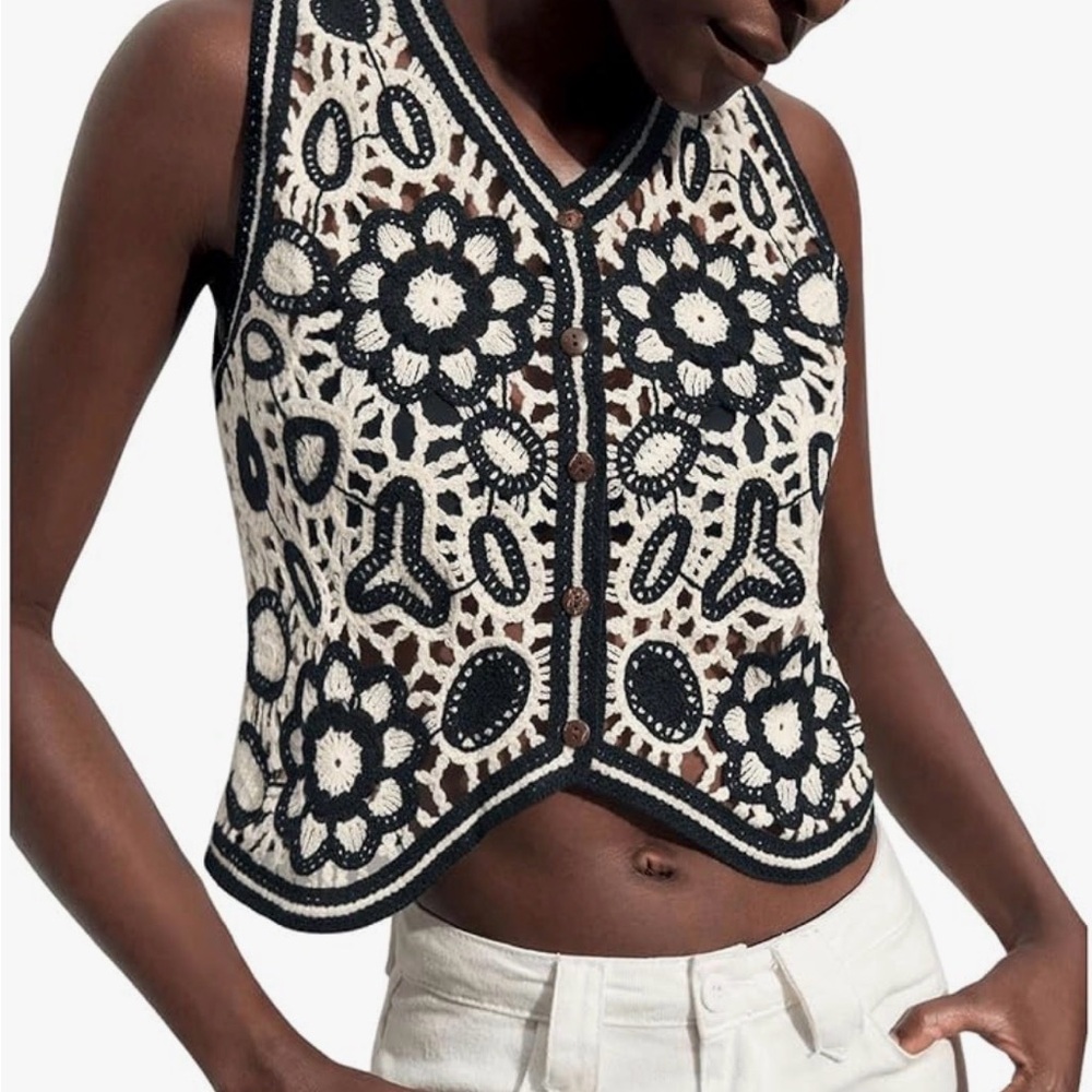 Floral Crochet Sleeveless Top - Black and White